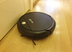 5 geriausi robotiniai dulkių siurbliai iki 100 €