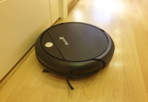 5 geriausi robotiniai dulkių siurbliai iki 100 €