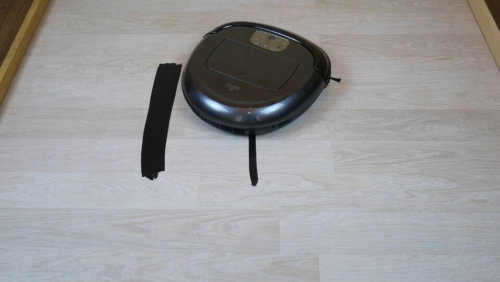 Robotas dulkių siurblys ir tamsios dėmės Robotas dulkių siurblys ir tamsios dėmės