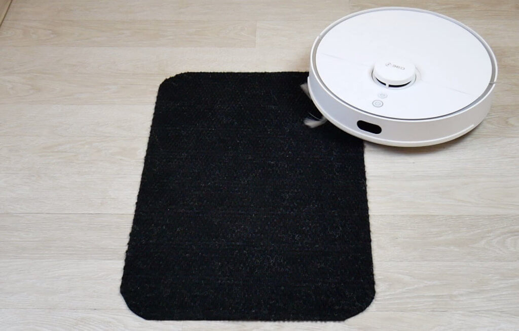 Važiavimas tamsiais paviršiais