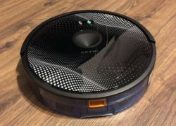 „Okami U90 Vision“: galingas robotas dulkių siurblys su kamera