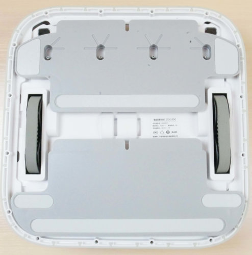 Vaizdas iš apačios (be servetėlių)