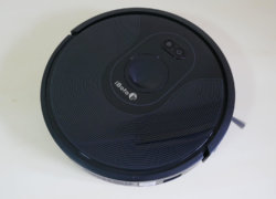 „iBoto Smart C820W Aqua“: robotas dulkių siurblys su kamera ir šlapio valymo funkcija už mažiau nei 200 eurų