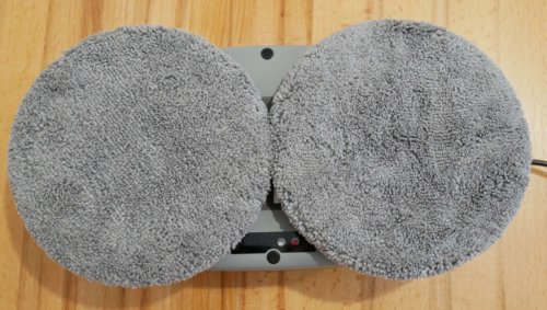 Vaizdas iš apačios su servetėlėmis