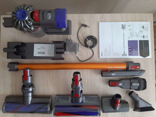 Dyson V8 Absolute pakuotės turinys