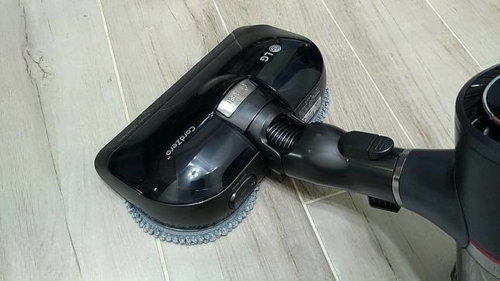 Šlapias valymas dulkių siurbliu