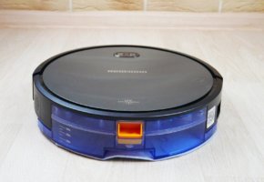 REDMOND RV-R650S WiFi: mitrā tīrīšana, vadība ar viedtālruni, UV lampa