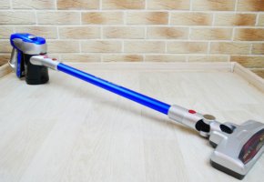 Polaris PVCS 1102 HandStickPRO : un aspirateur à main puissant avec un ensemble complet d’accessoires