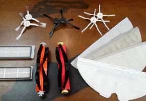 Pregled potrošnega materiala za robotska sesalnika Roborock in Mijia