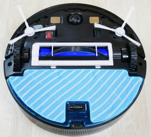 Vaizdas iš apačios su servetėle Vaizdas iš apačios su servetėle