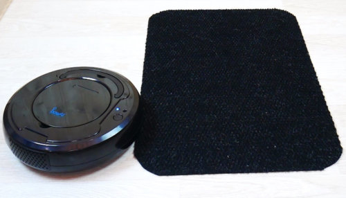 Robotas nejuda ant kilimėlio.