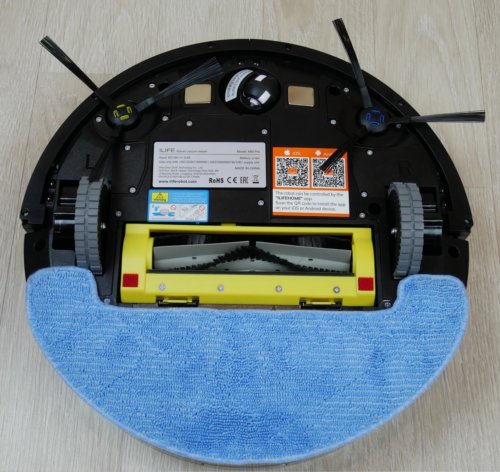 Vaizdas iš apačios su servetėle