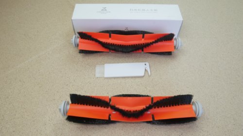 Comparison of central brushes