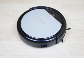 „iBoto Smart X320G Aqua“: biudžetinis robotas dulkių siurblys su giroskopu ir šlapio valymo funkcija.