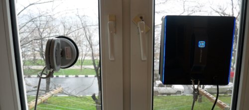 Siurbimo taurė ant lango