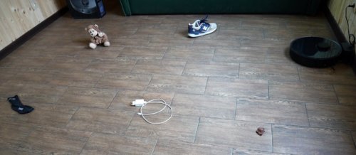 Objektų atpažinimas ant grindų