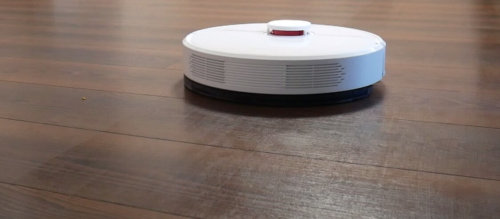 Laminuotų grindų valymas