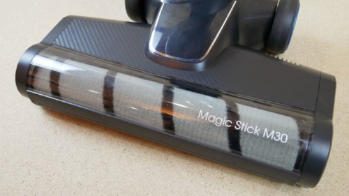 Cepillo principal en la parte delantera