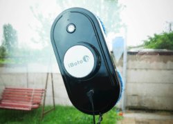 „iBoto Win 389 Ultrasonic“: robotinis langų valytuvas su purkštuvu