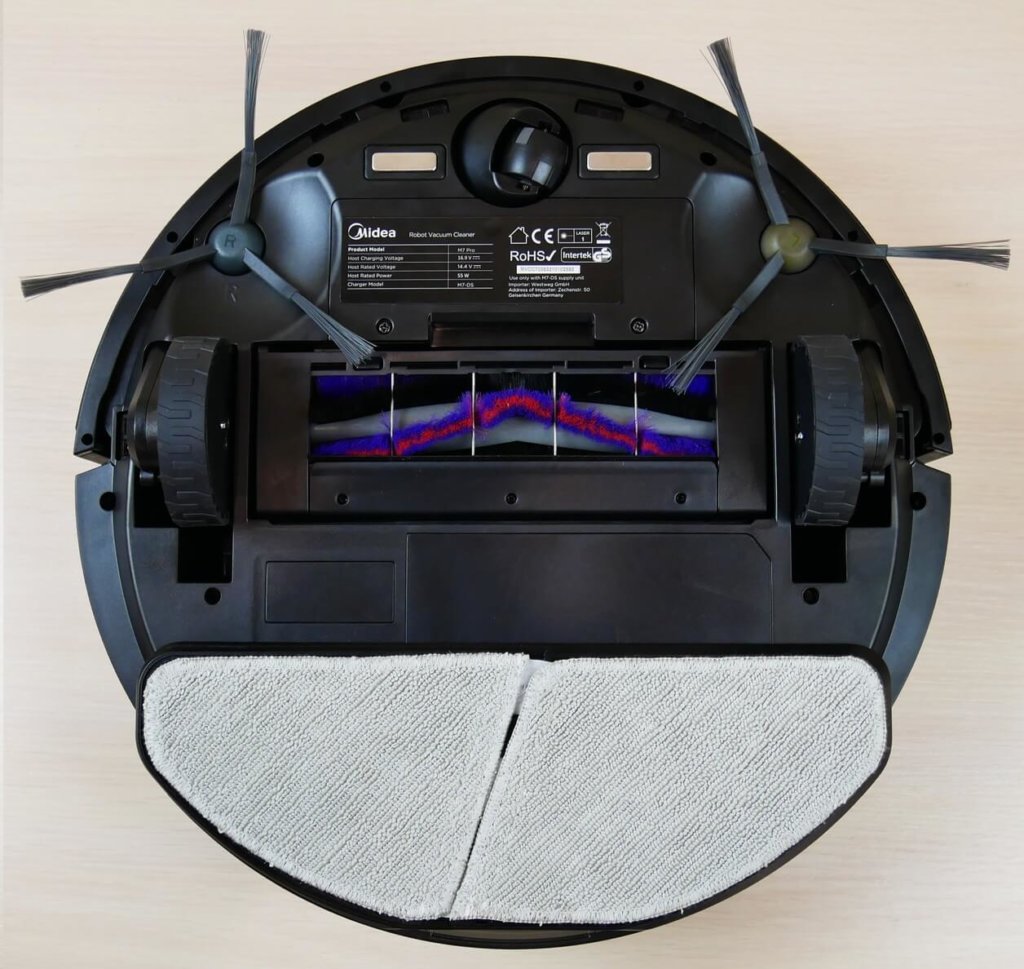 „Midea M7 Pro“: vaizdas iš apačios su vibruojančia šluoste