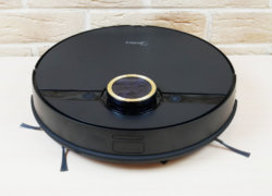 „Midea M7 Pro“: robotas dulkių siurblys su galingu varikliu, lidaru ir vibruojančia šluoste