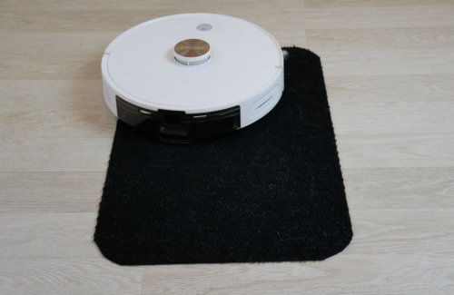 Važiavimas tamsiais paviršiais