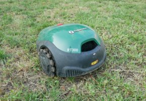 Robomow RT300 : Ma première tondeuse robotisée, qui m’a étonné par son efficacité !