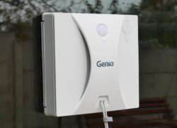„Genio Windy W250“: langų valymo robotas su automatine vandens tiekimo sistema