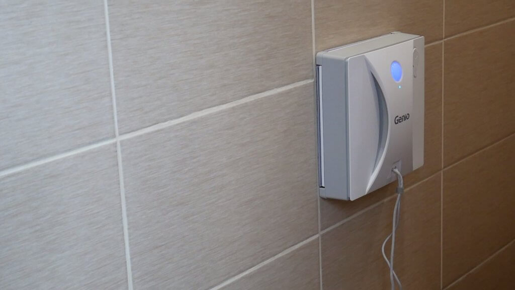 Lavar paredes de azulejos