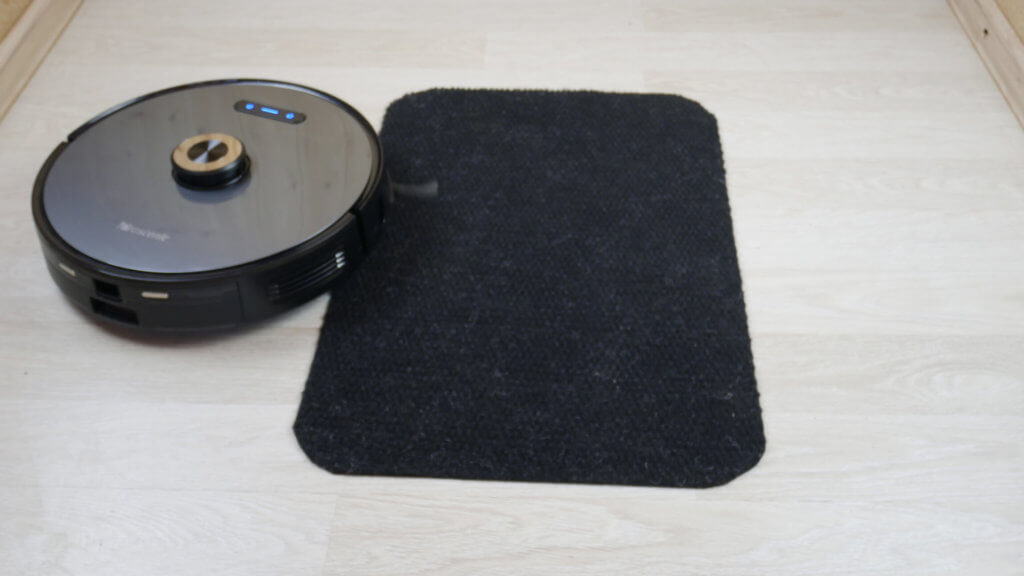 Važiavimas tamsiais paviršiais