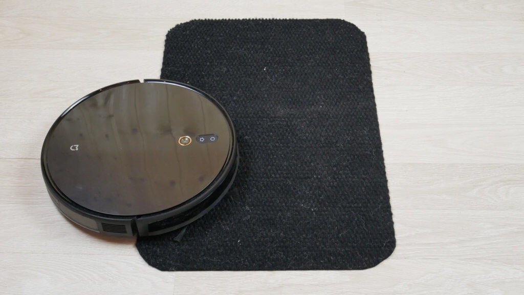 Važiavimas tamsiais paviršiais