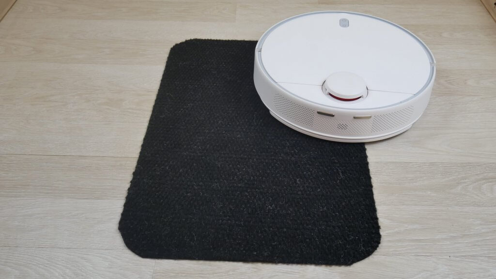 Važiavimas tamsiais paviršiais