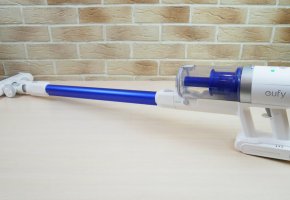 „Eufy HomeVac S11 Reach“: pirmasis vertikalus dulkių siurblys robotų dulkių siurblių gamintojo asortimente