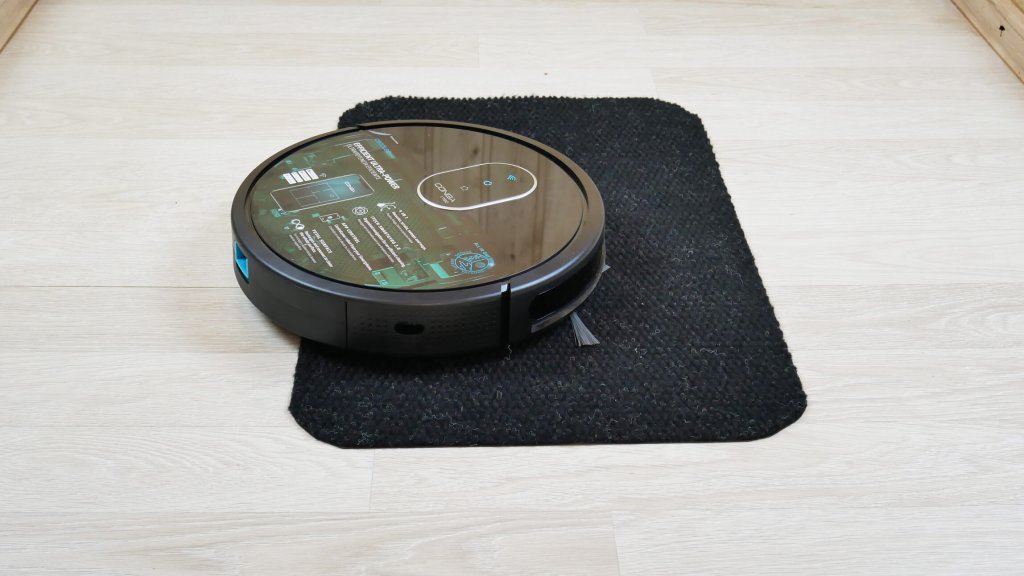 Važiavimas tamsiais paviršiais