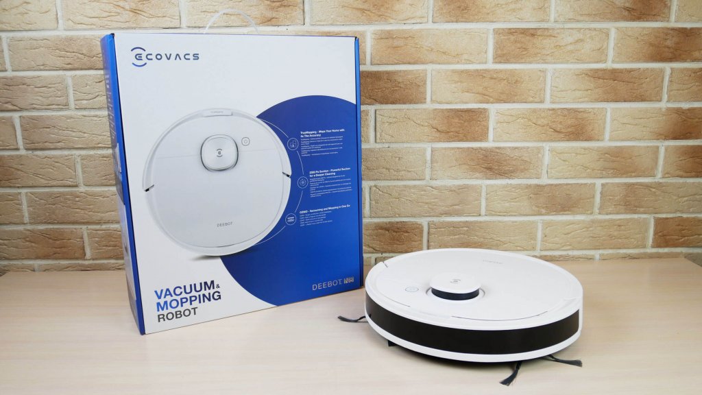 „Ecovacs Deebot N8“ ir dėžutė