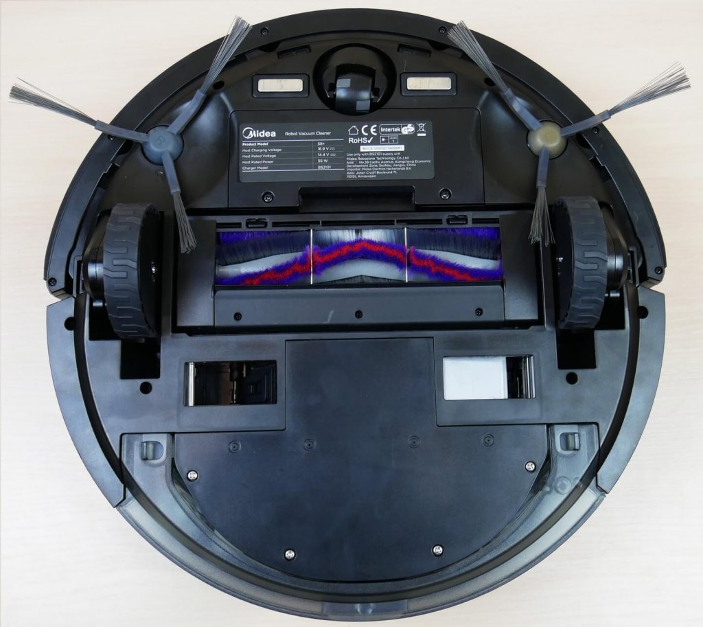 „Midea S8+“: vaizdas iš apačios