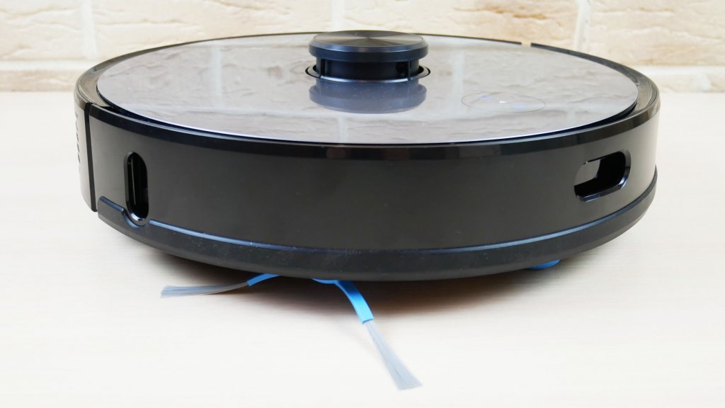 „Xbot L7 Smart“: vaizdas iš šono