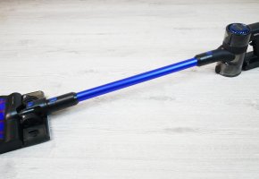 Wollmer D707 Sapphire: una aspiradora vertical con limpieza en húmedo y accesorios útiles