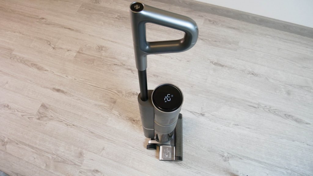 Dreame H11 Max en un estacionamiento