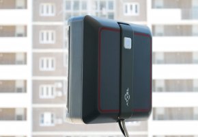 „Atvel Zorro Z5 Slim“: ploniausias ir greičiausias langų valymo robotas