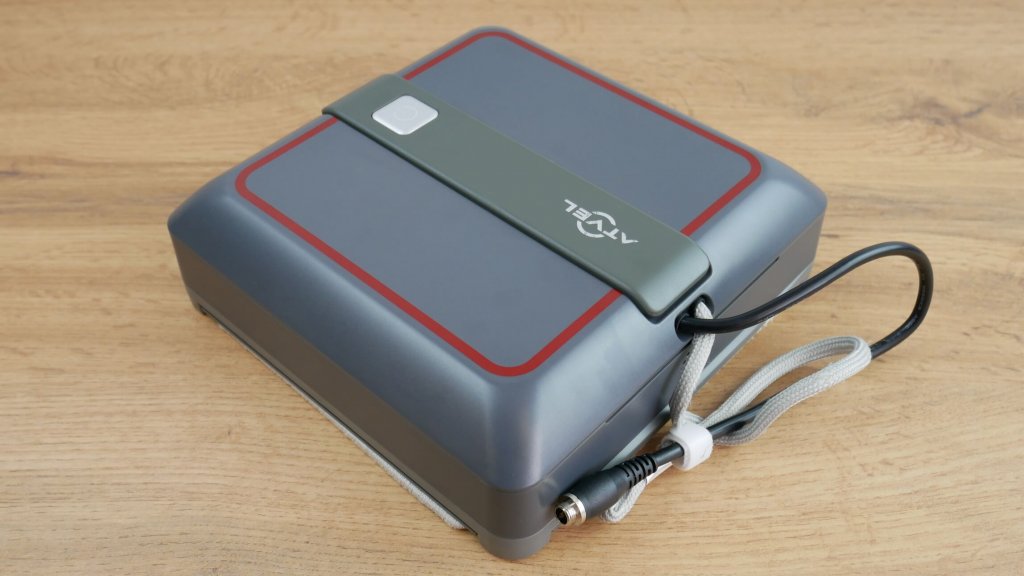 Vista lateral del Atvel Zorro Z5 Slim