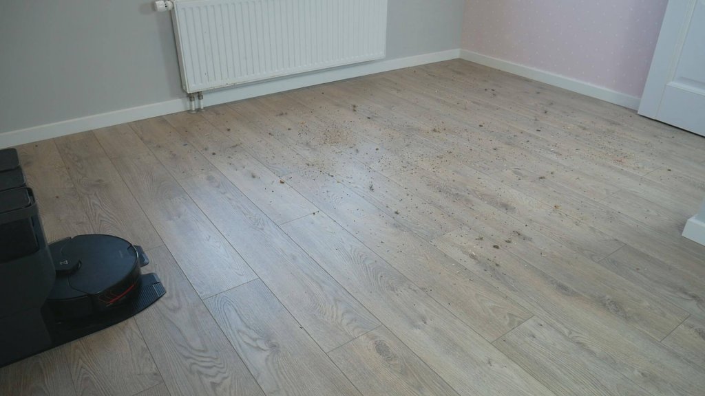 „Roborock S7 MaxV Ultra“ šiukšlių surinkimas