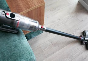 PUPPYOO T12 Plus Rinse: Una potente aspiradora vertical con pulidora de pisos y un eficiente accesorio para recoger suciedad.