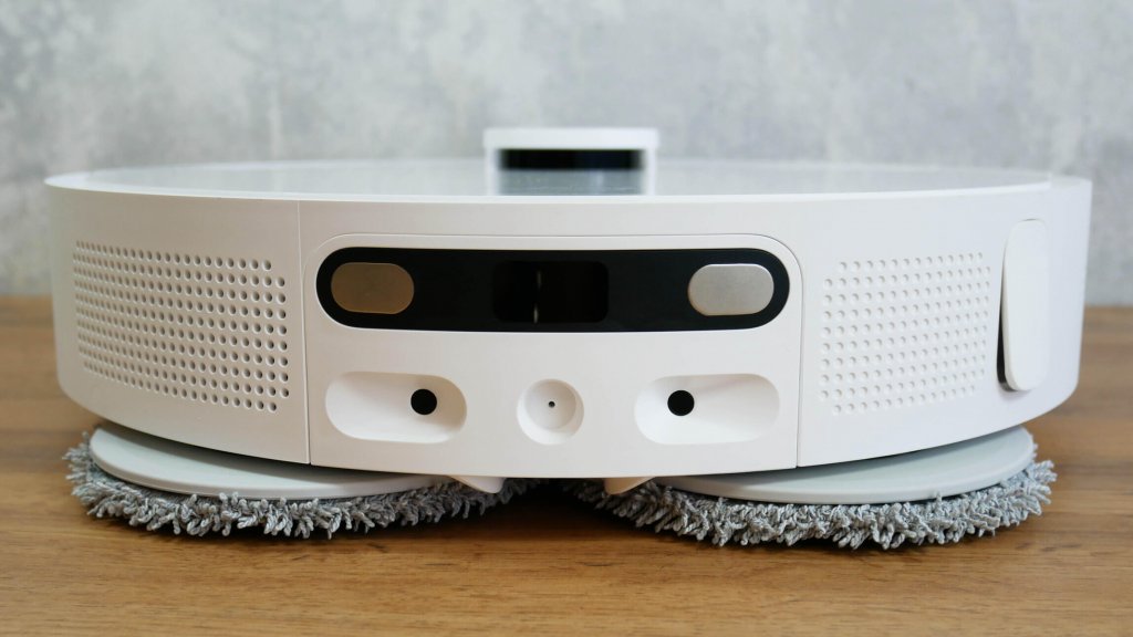 Dreame Bot L10s Ultra: vaizdas iš galo