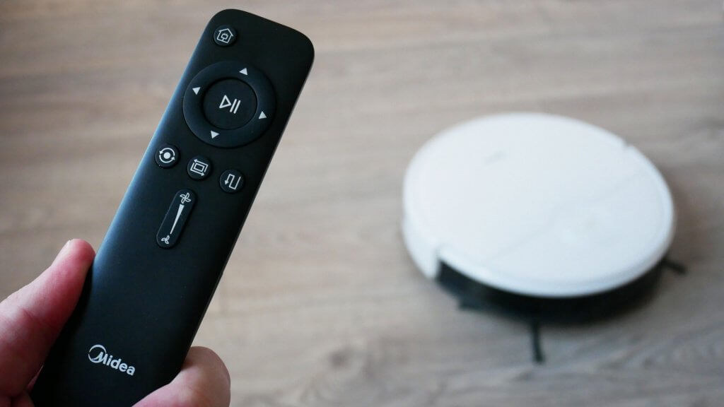 Valdymas nuotolinio valdymo pultu