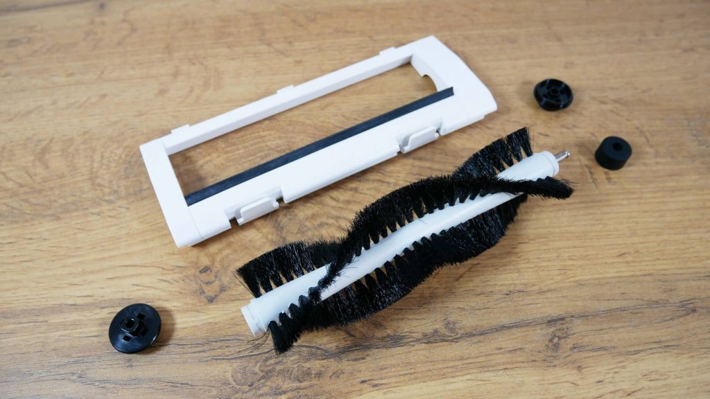 Redmond RV-R660S: centrinis šepetys