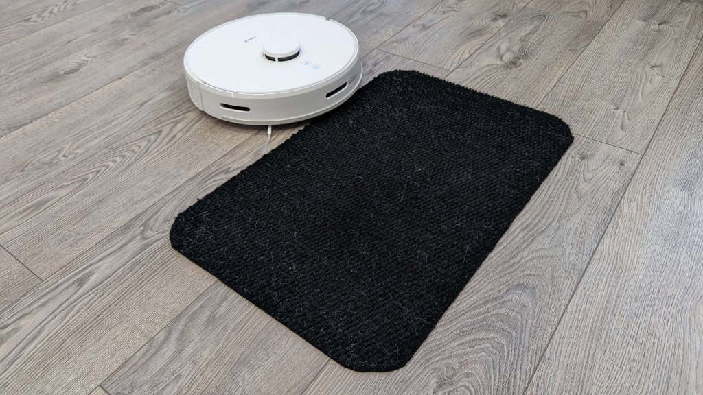 Važiavimas per juodus paviršius