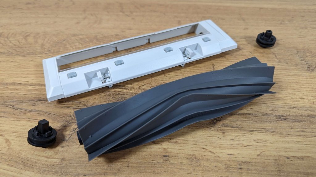 Dreame Bot D10s: centrinis šepetys