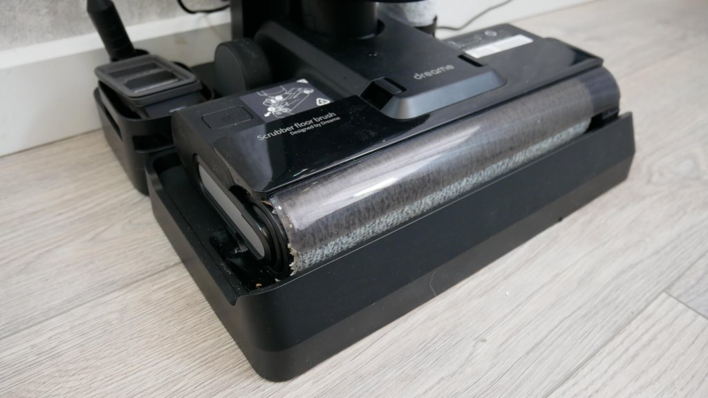 Dreame M12: autolimpiable