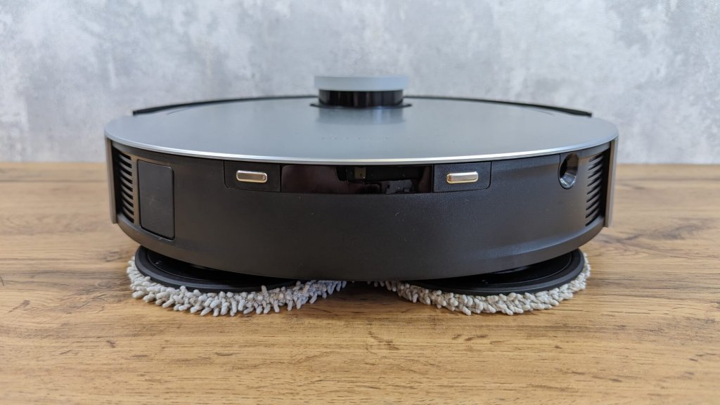 „Ecovacs Deebot X1 Omni“: vaizdas iš galo